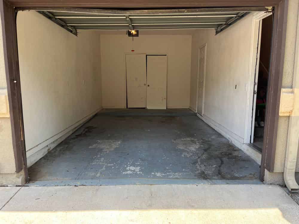 Garage Cleanout image