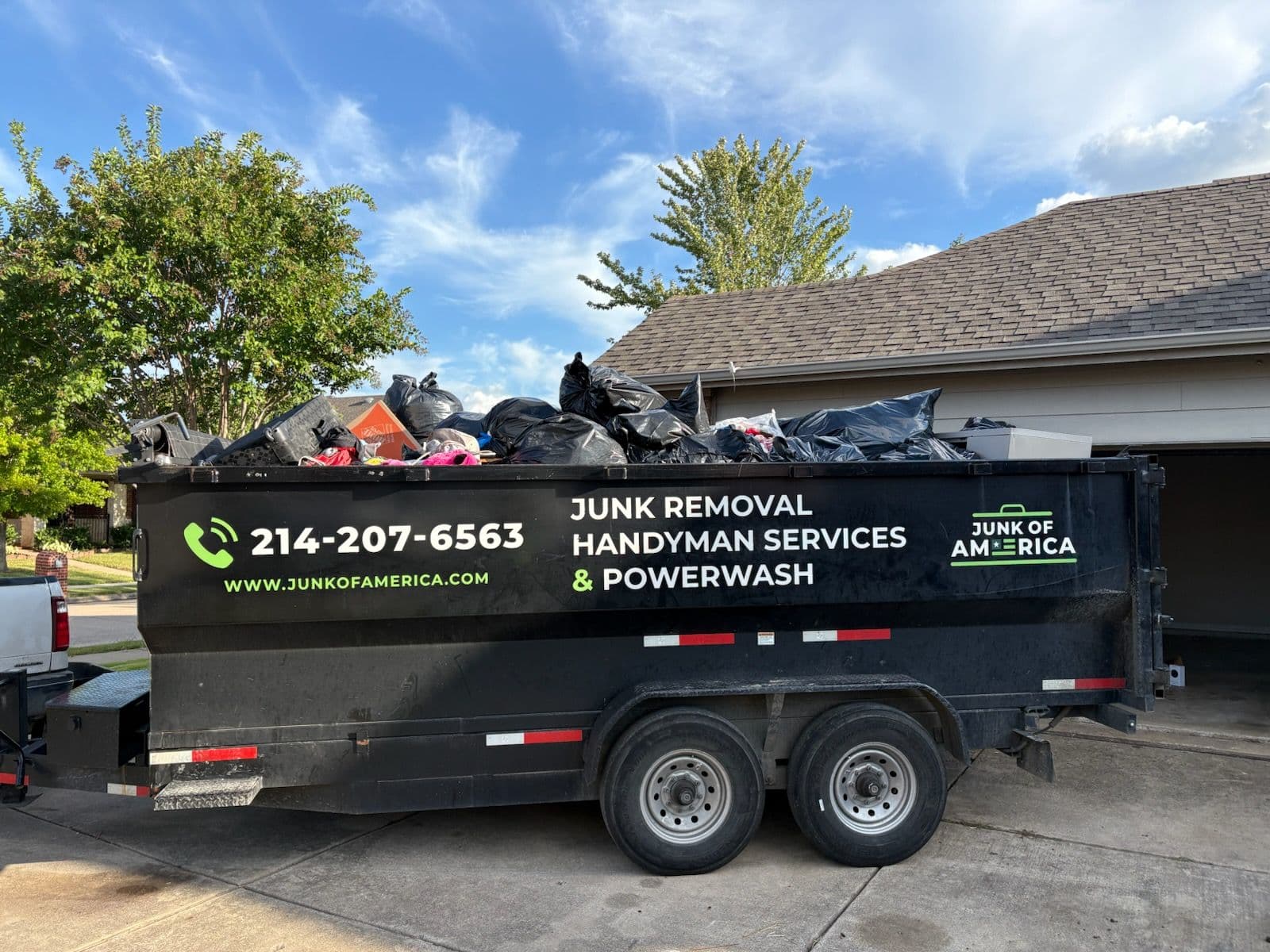 Project Clearing Out Clutter in Wylie image
