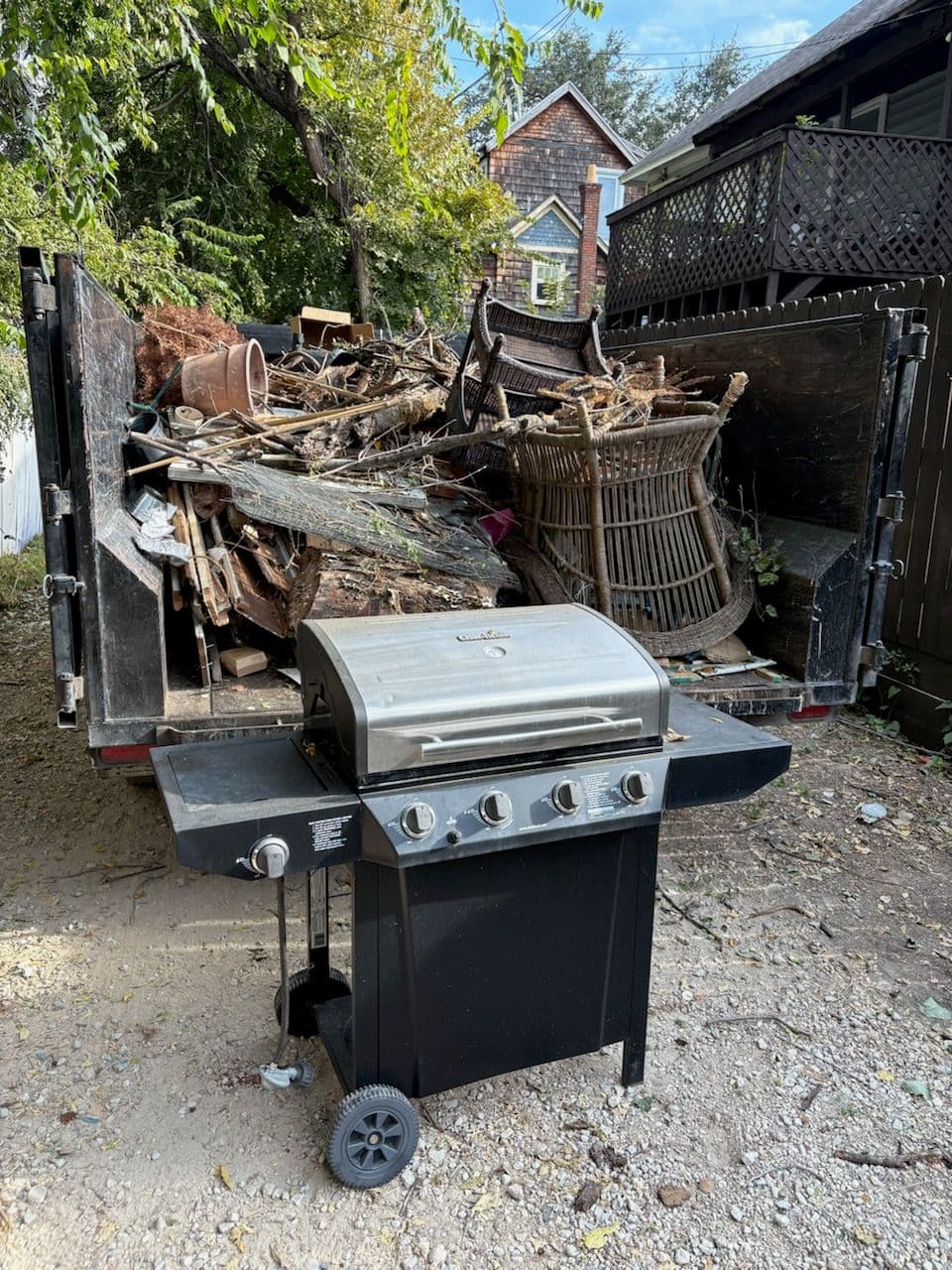 Project Junk Removal Success in Dallas image