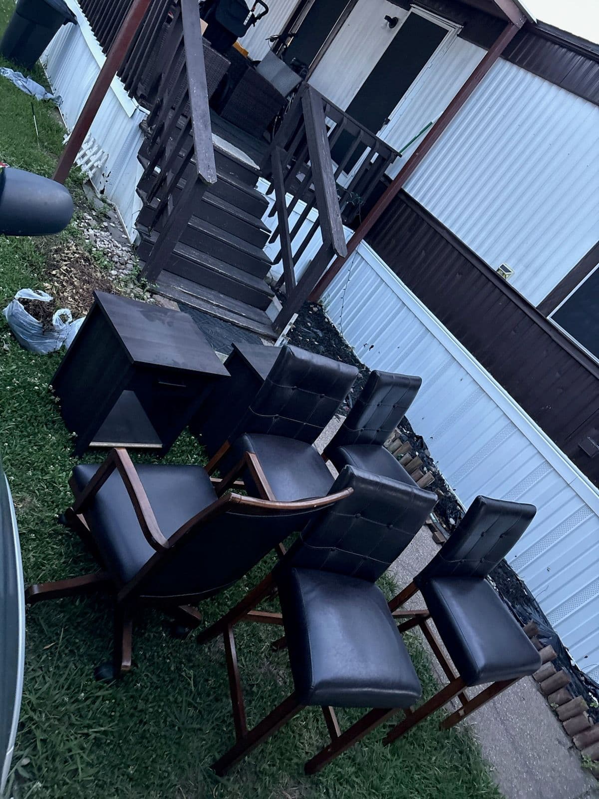 Effortless Furniture Removal Service in Wylie image